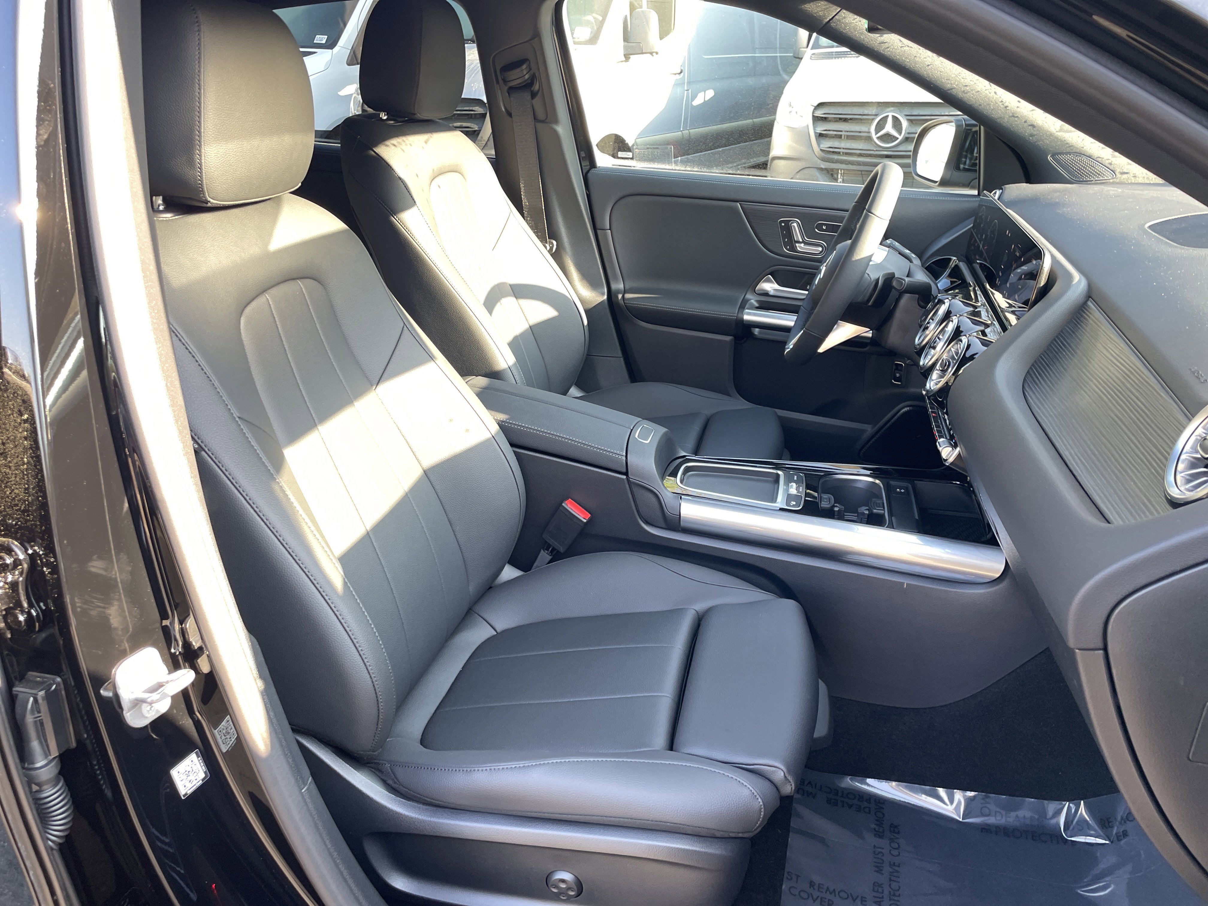 New 2026 Night Black Mercedes-Benz GLA 250 SUV image 44