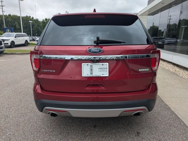 Used 2017 Red Ford Limited image 5