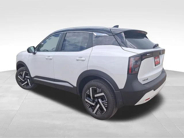 New 2026 Aspen White TriCoat / Super Black Two-tone Nissan SV image 5