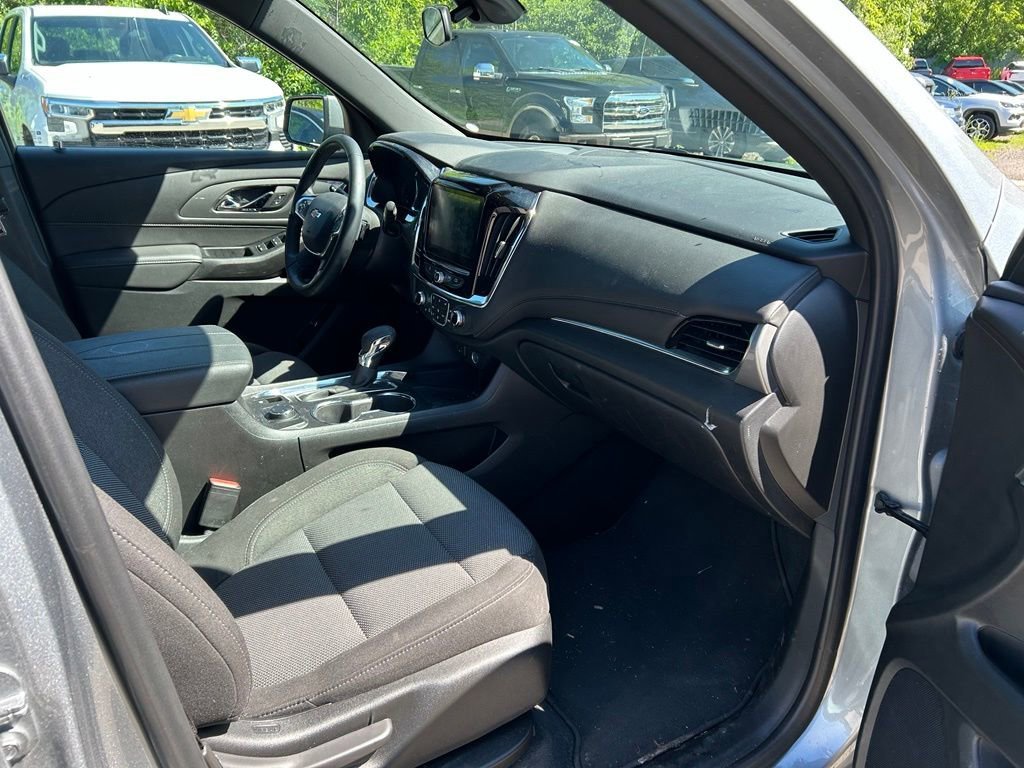 Used 2023 Sterling Gray Metallic Chevrolet LT Cloth image 16