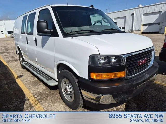 2024 GMC Savana 2500's photo
