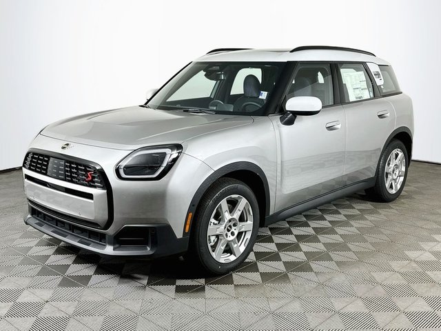 2027 MINI Countryman Signature Plus