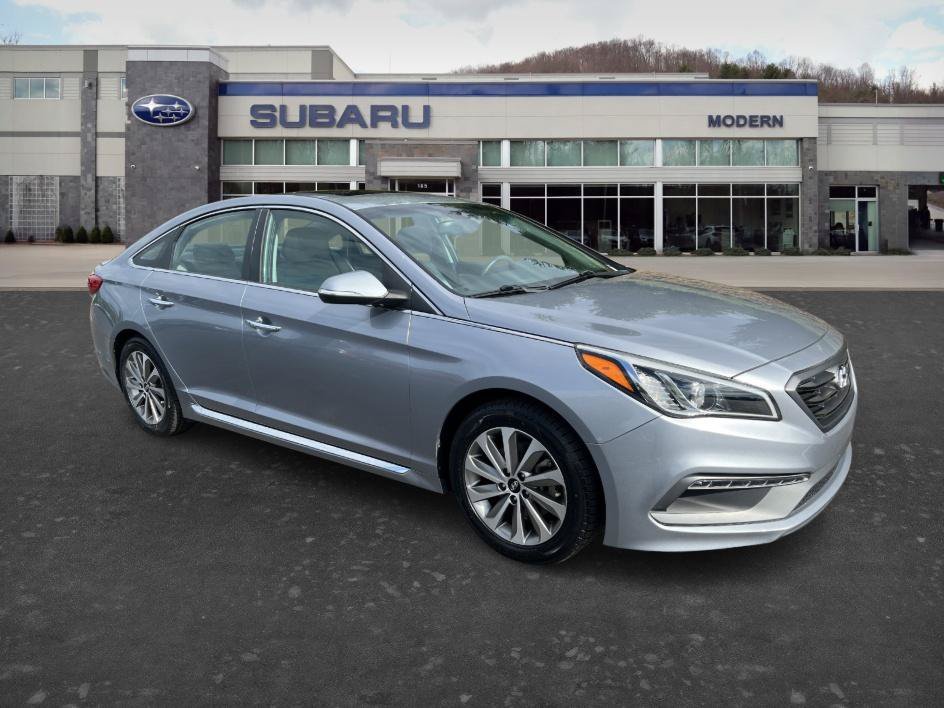 Used 2017 Shale Gray Metallic Hyundai Sport image 3