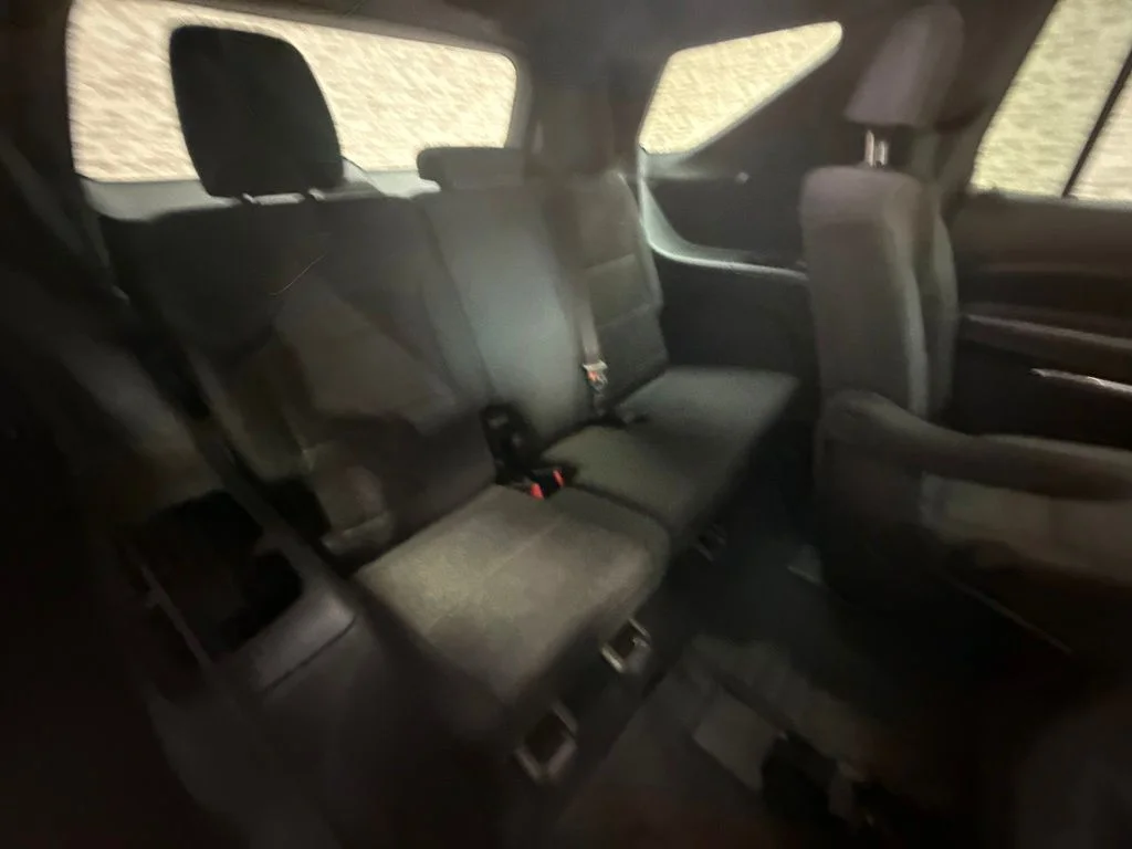 Used 2024 Summit White Chevrolet LT image 13