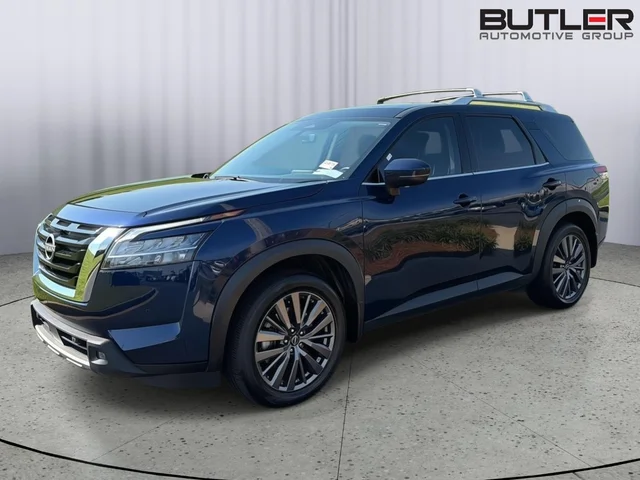 2024 Nissan Pathfinder SL