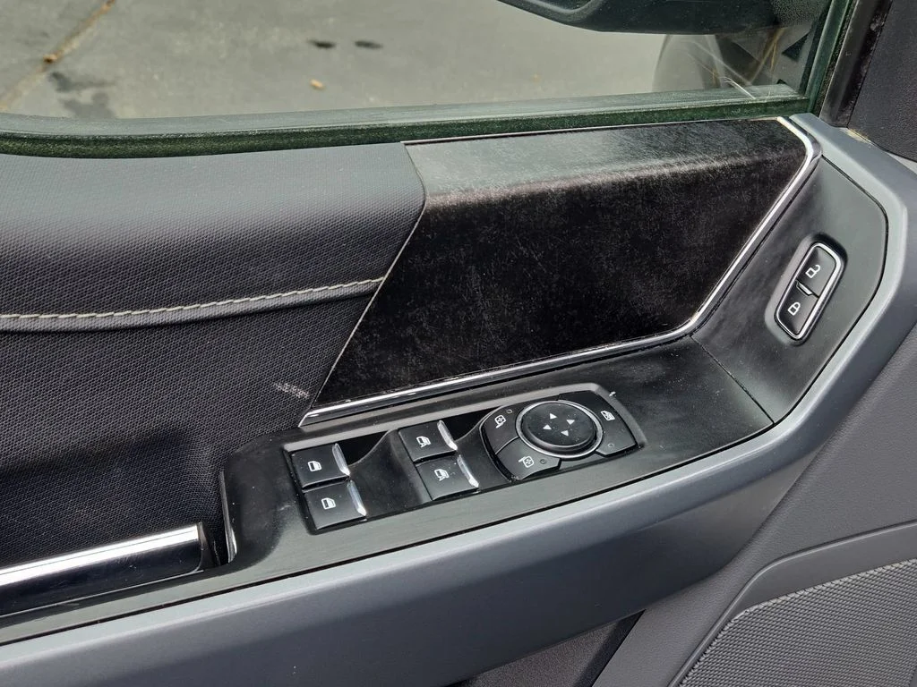 Used 2023 Black Ford XLT image 26
