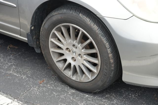 Used 2005  Honda EX image 13