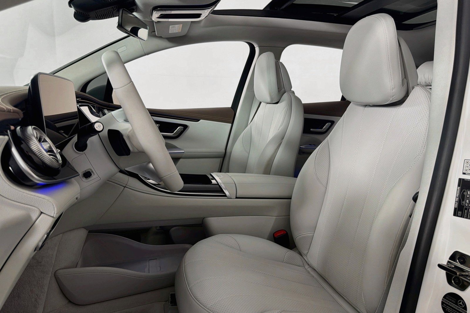 Certified Used 2025 Polar White Mercedes-Benz EQE 350+ image 19