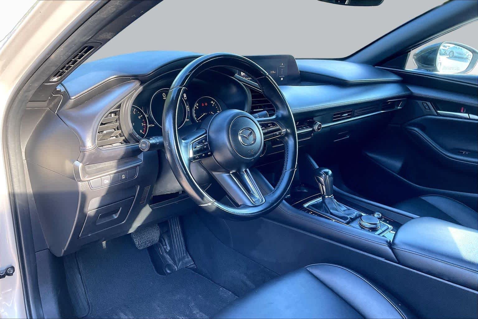 Used 2025 Platinum Quartz Metallic Mazda 2.5 S Select Sport image 17