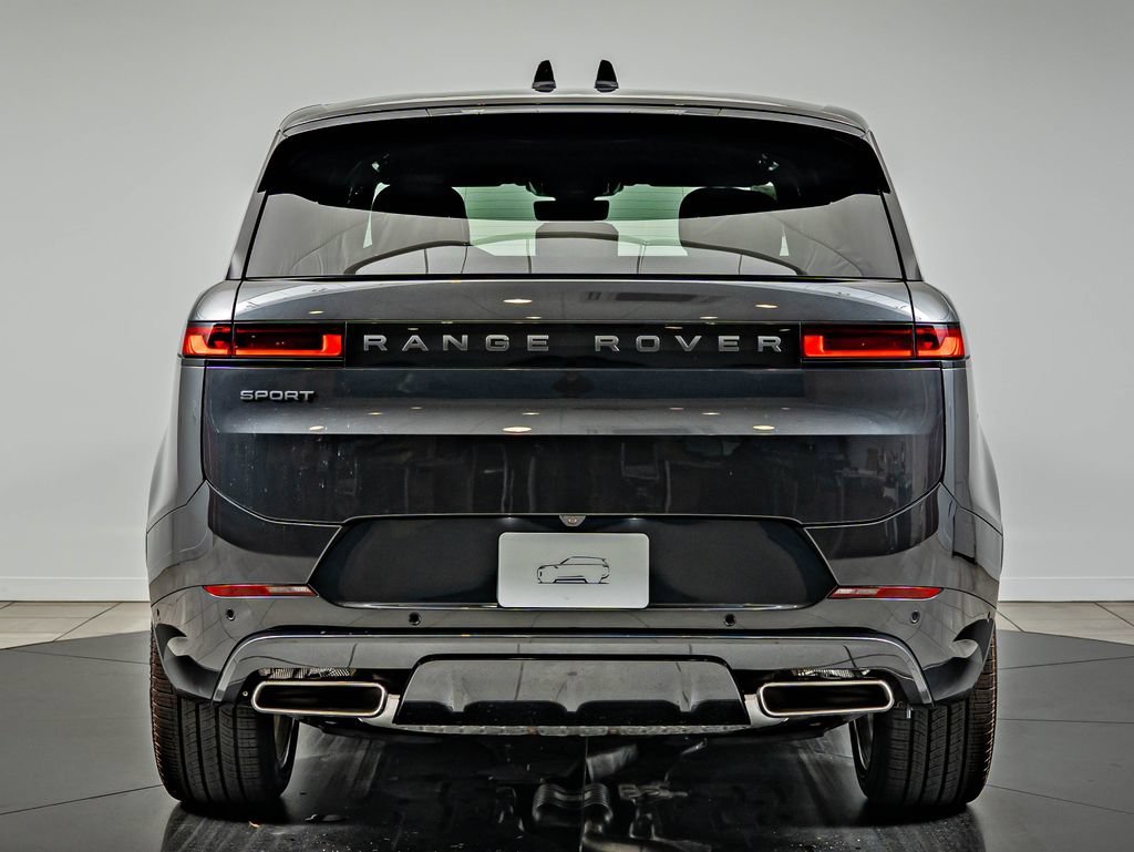New 2026 Carpathian Grey Land Rover Dynamic SE image 6