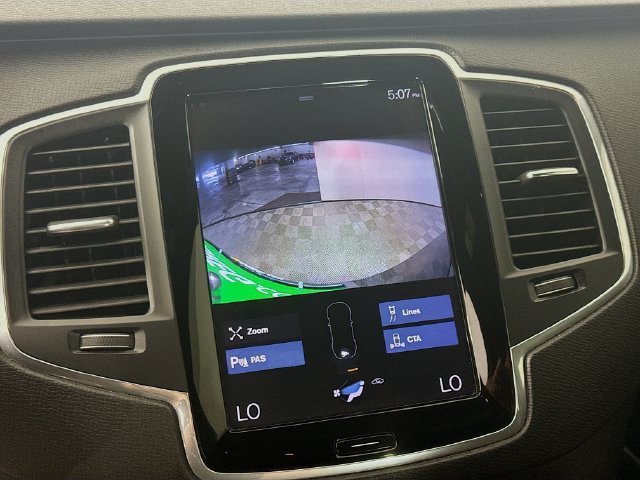 Used 2019 Magic Blue Metallic Volvo Momentum image 15