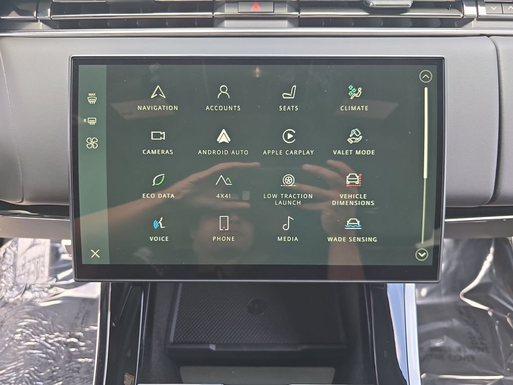 Certified Used 2026 Black Land Rover Dynamic SE image 25