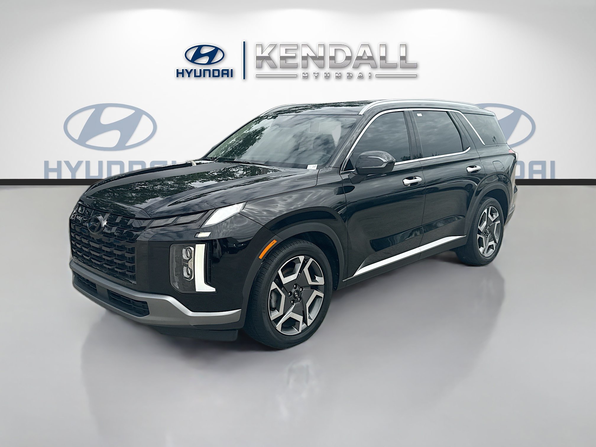 Used 2023 Abyss Black Pearl Hyundai SEL image 3