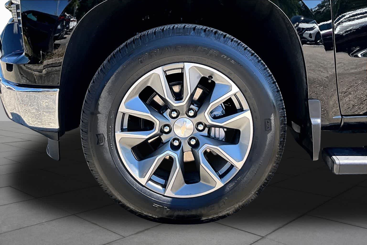 Used 2024 Black Chevrolet LT image 11
