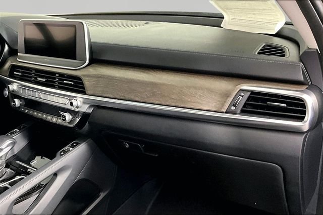 Used 2020 Green Kia EX image 25