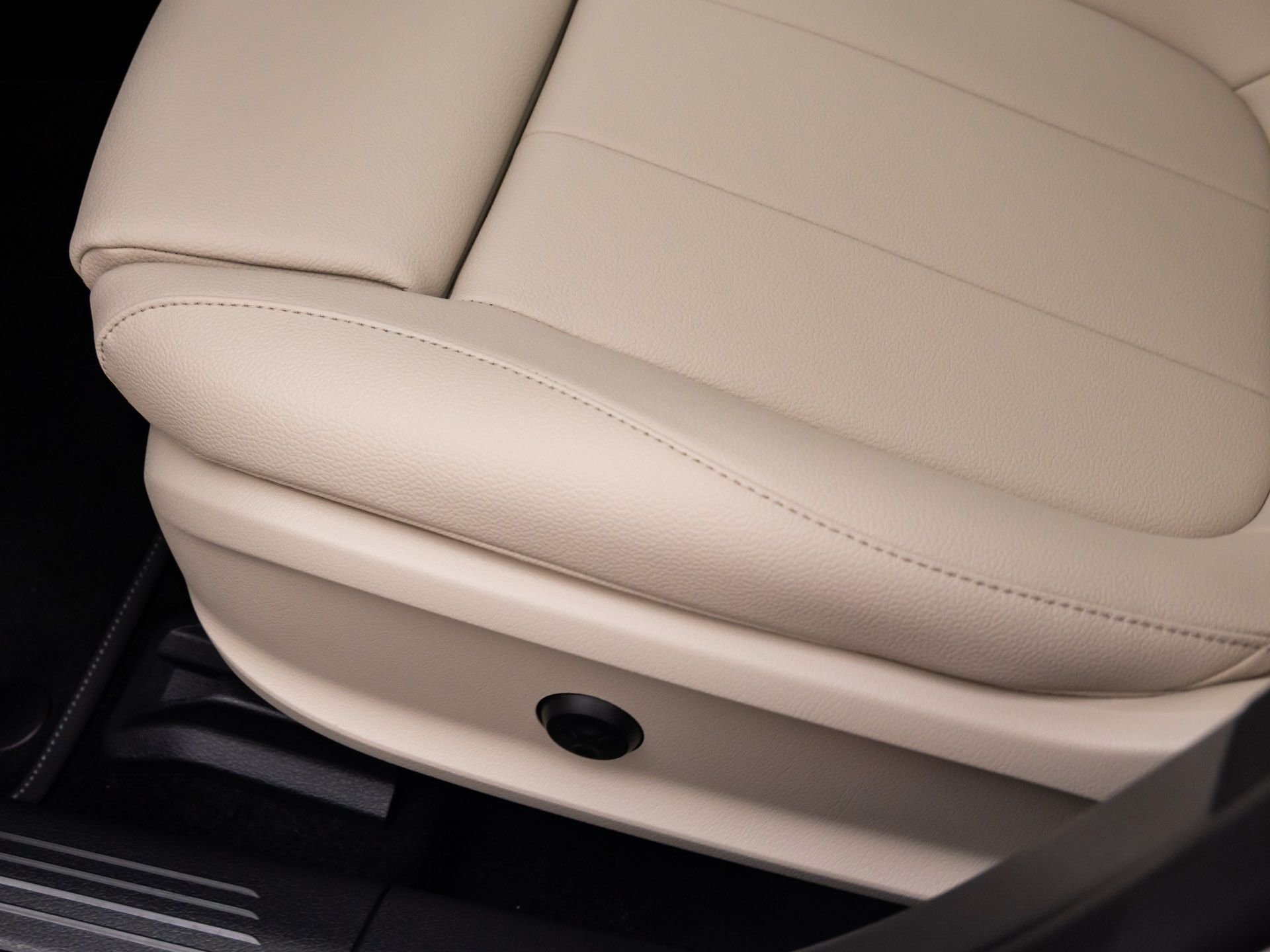 Used 2026 White Mercedes-Benz CLA 250 image 15