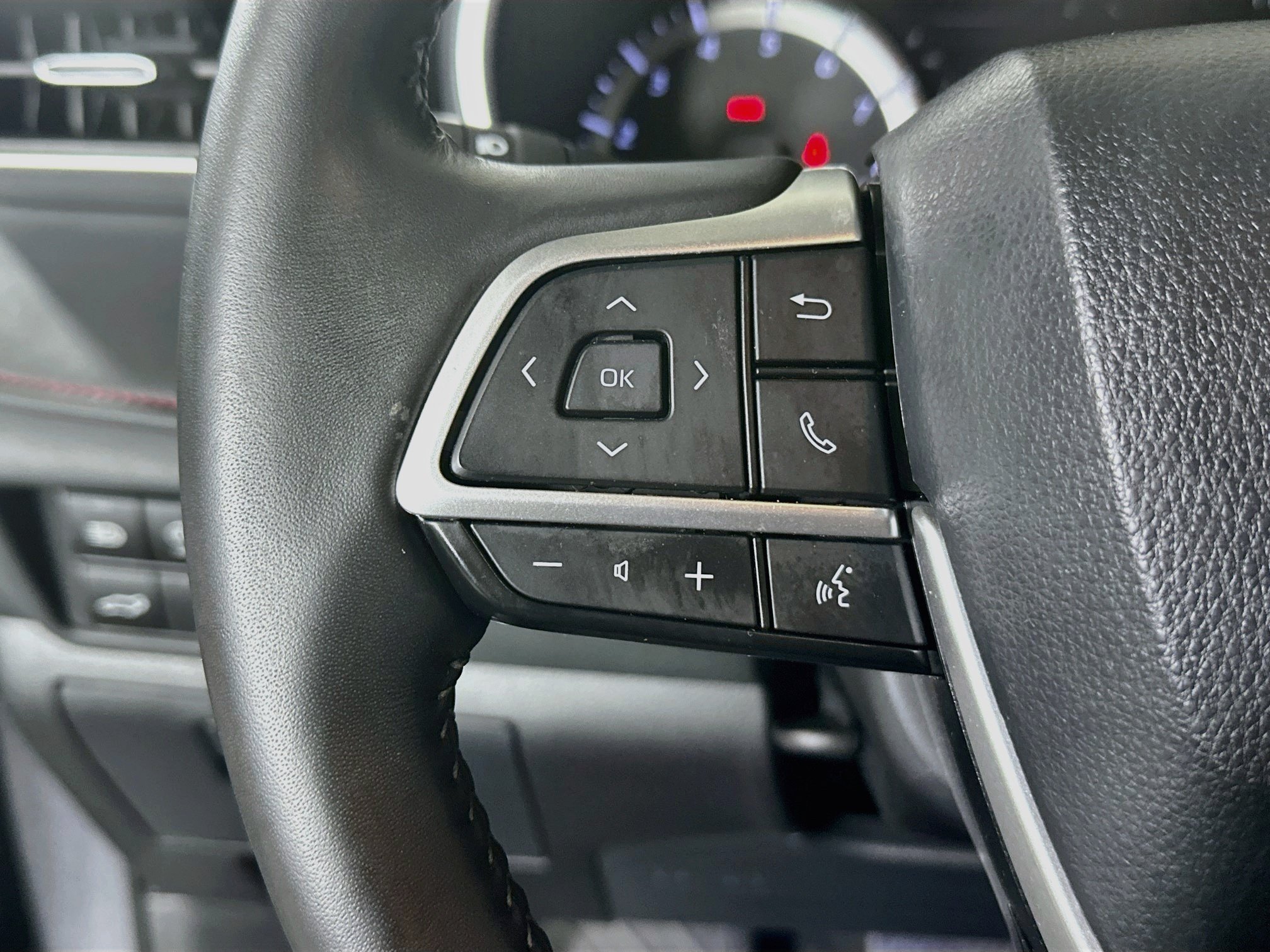 Used 2024 Magnetic Gray Metallic Toyota XSE image 16
