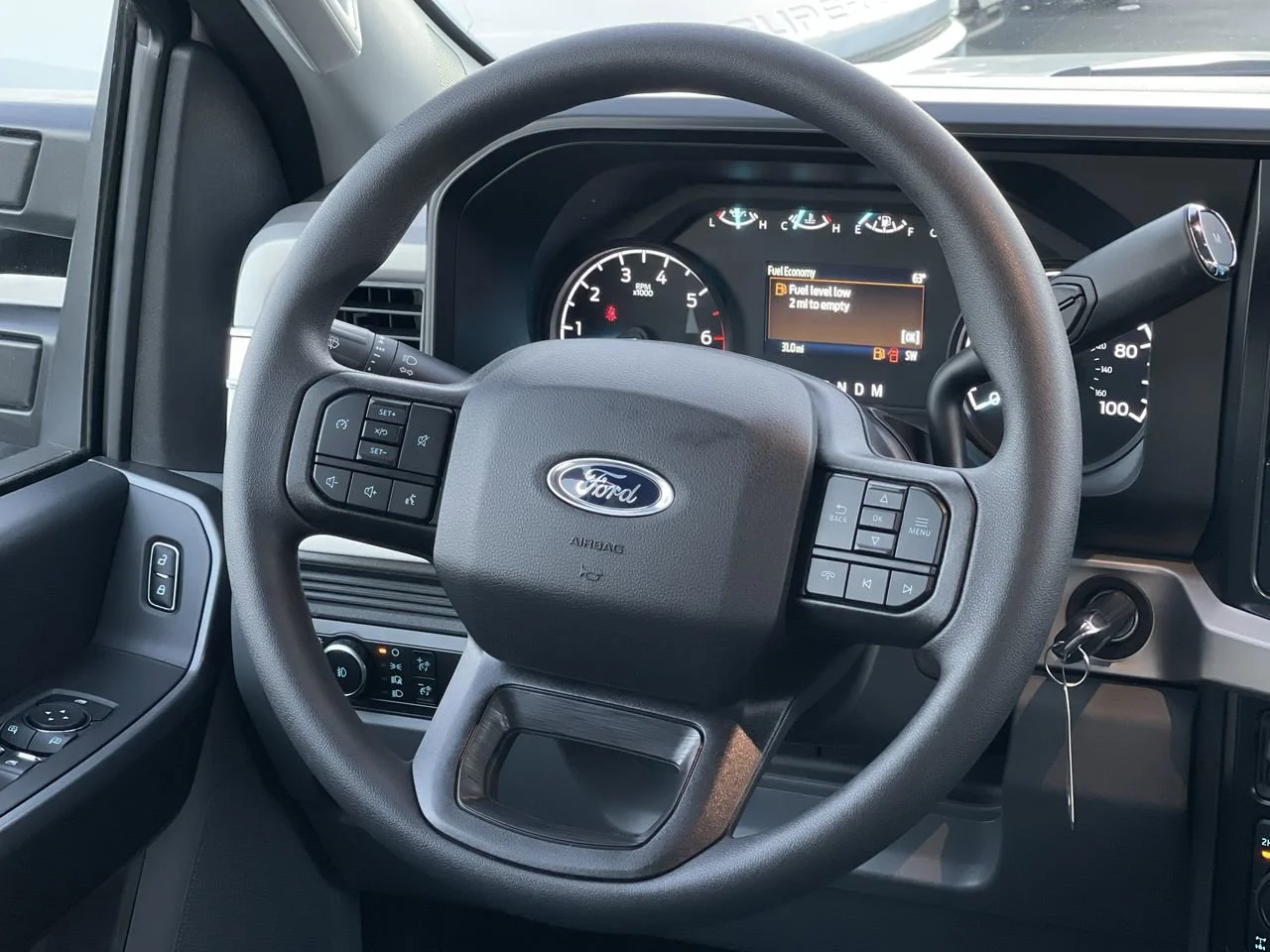 New 2026 Oxford White Ford XL image 15