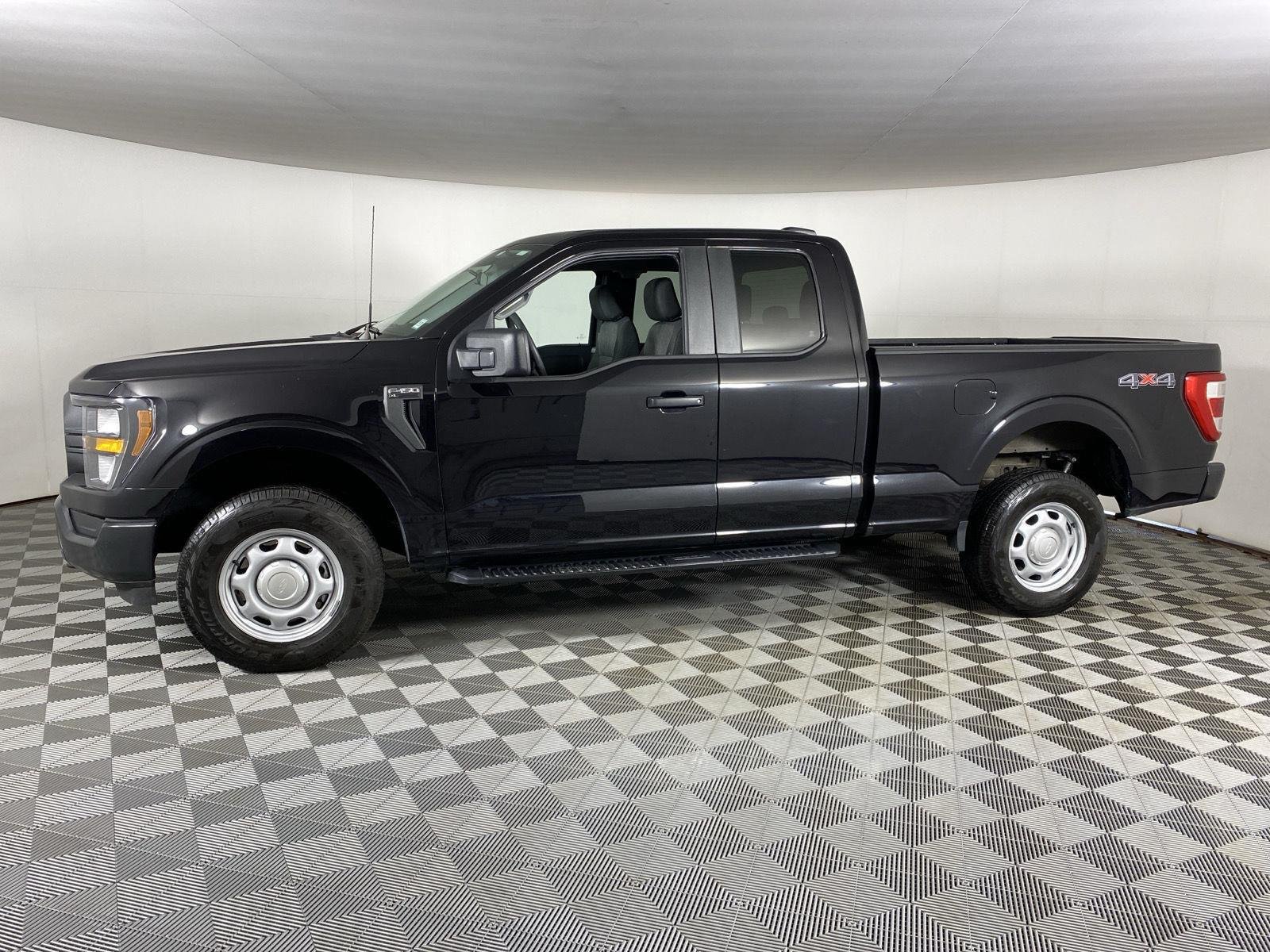 Used 2023 Agate Black Ford XL image 7