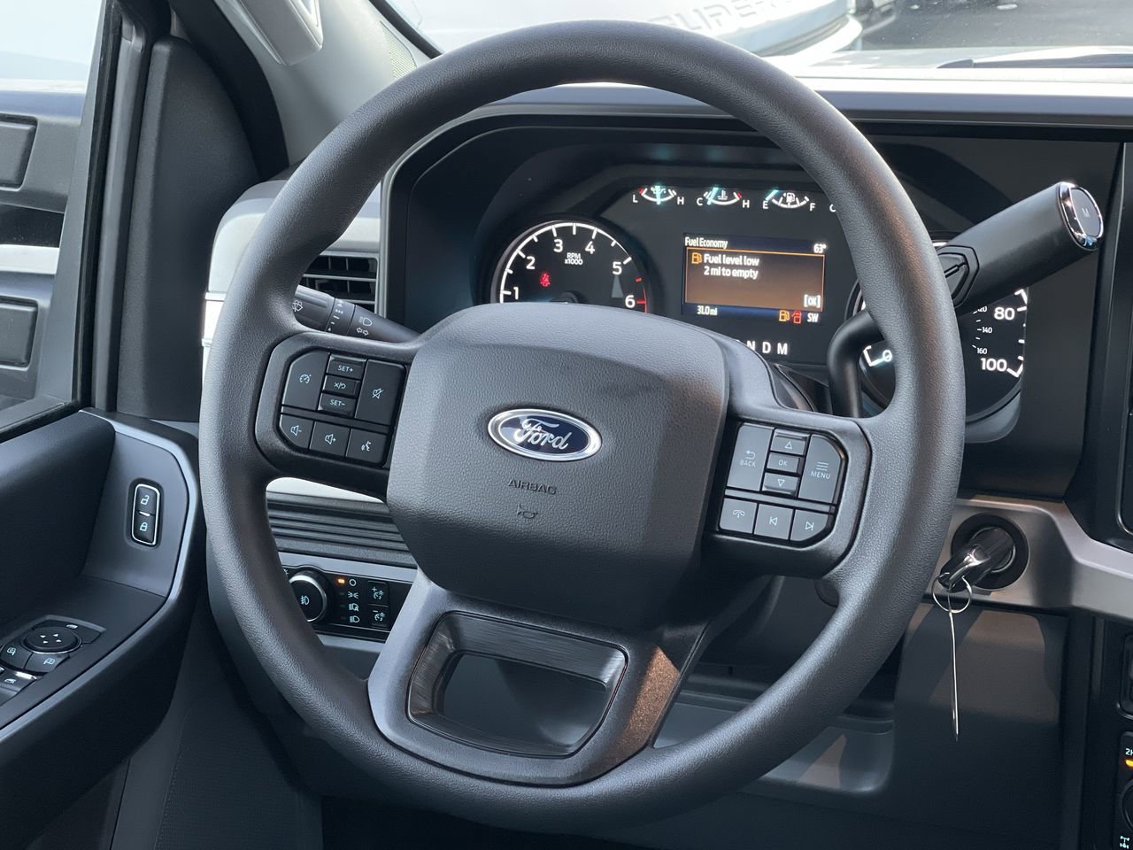 New 2026 Oxford White Ford XL image 15