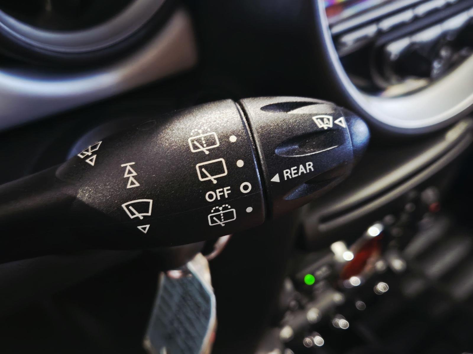 Used 2013 Reef Blue Metallic MINI CLUBVAN image 34