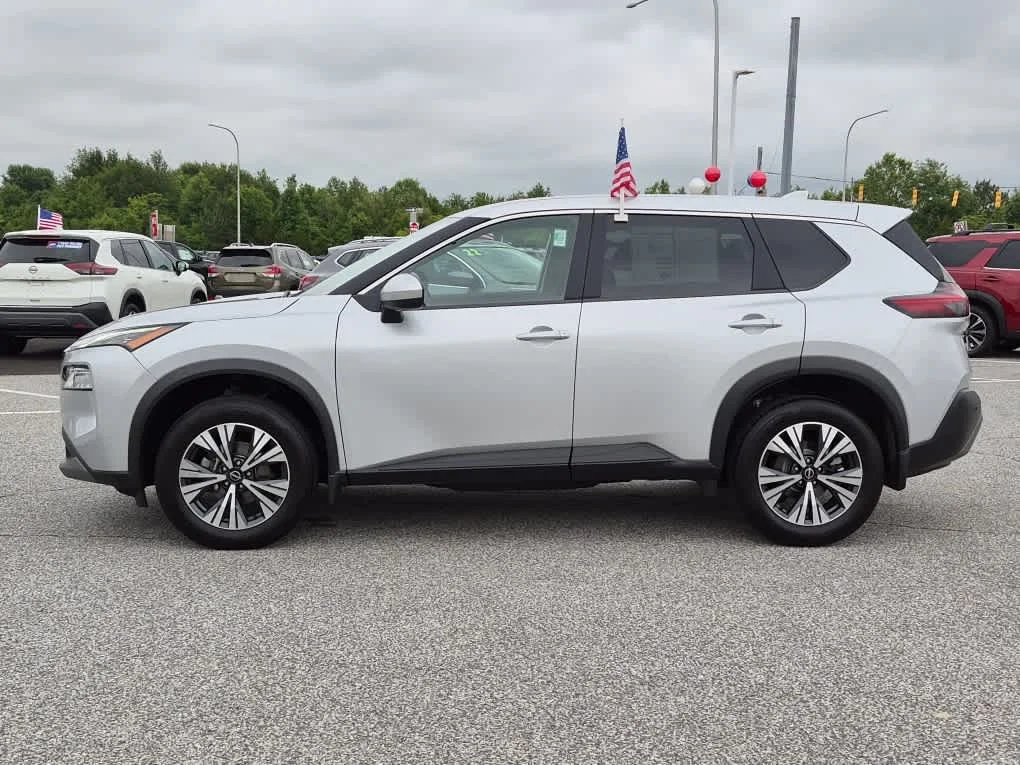 Used 2023 Brilliant Silver Metallic Nissan SV image 5