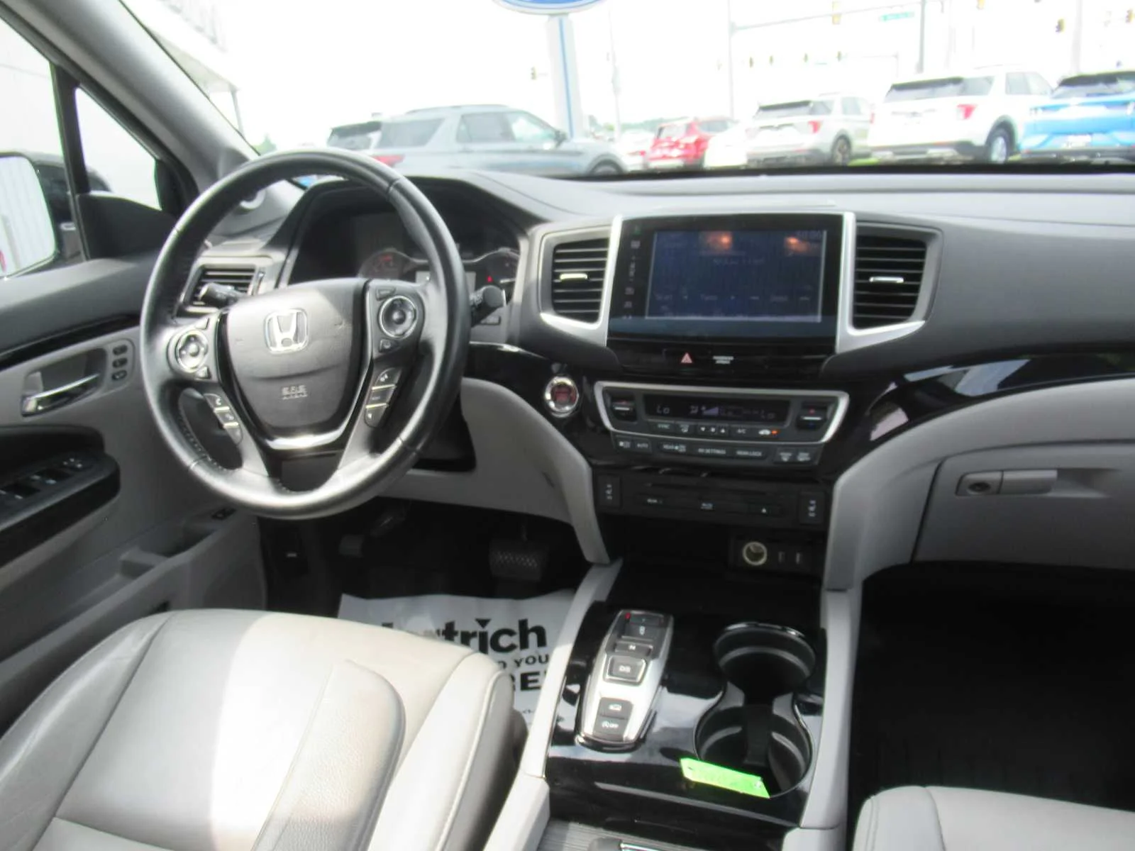 Used 2016 Black Forest Pearl Honda Touring image 19