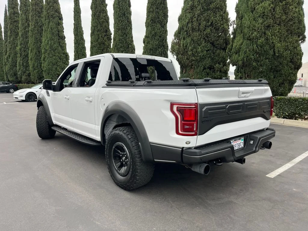 Used 2017 Oxford White Ford Raptor image 4