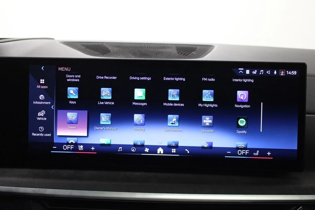Used 2024 Black BMW xDrive40i image 28