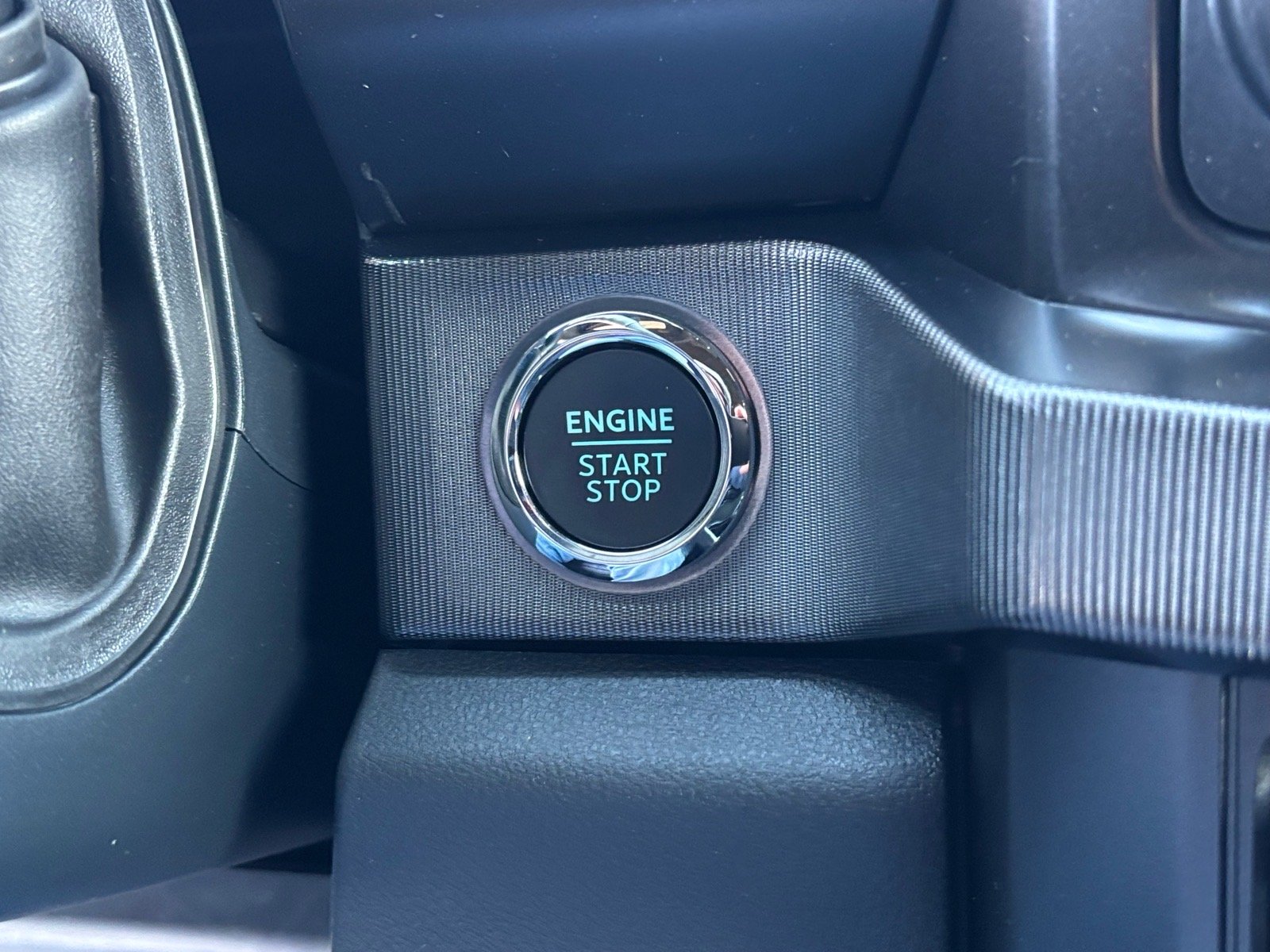 New 2026 Glacier Gray Metallic Tri-Coat Ford F-350® Platinum® image 18