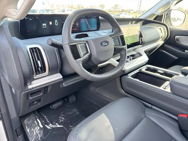 New 2026 Star White Metallic Tri-Coat Ford Active image 21