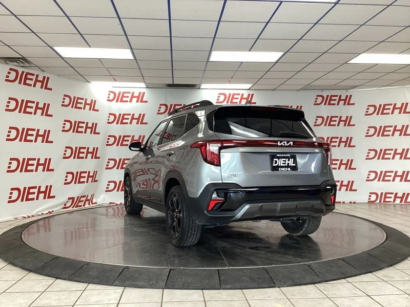 Used 2024 Gray Kia X-Line image 5