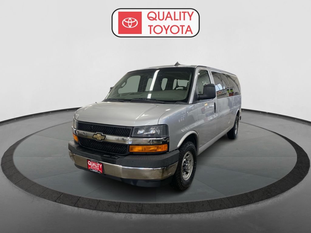 2017 Chevrolet Express 3500 LS Extended's photo