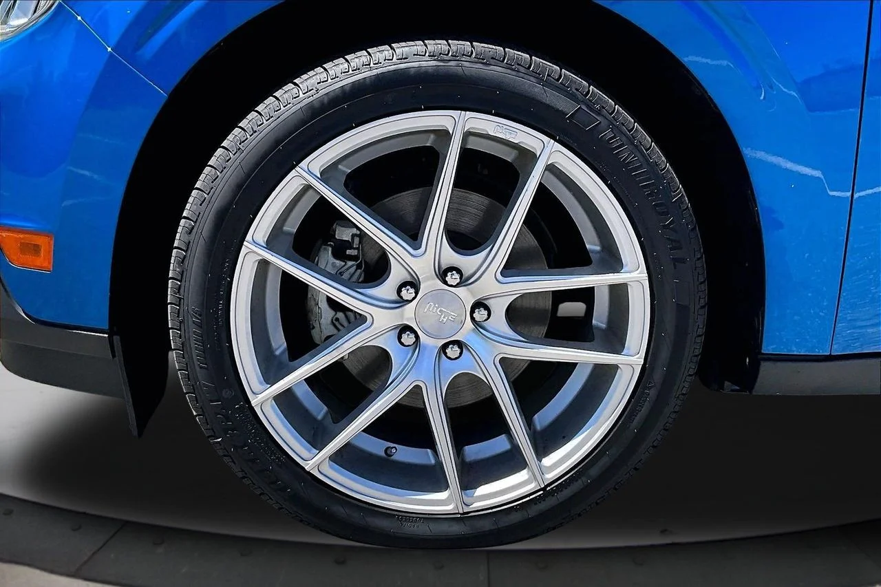 Used 2022 Blue Ford XL image 30