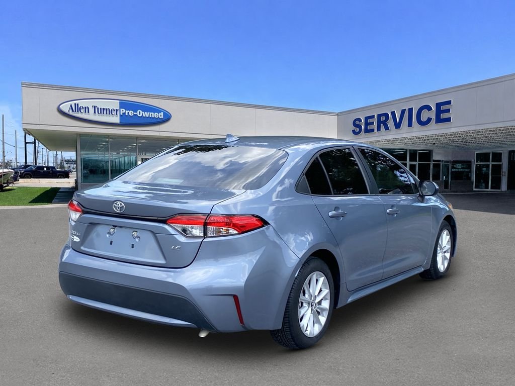 Used 2021 Celestite Toyota LE image 8