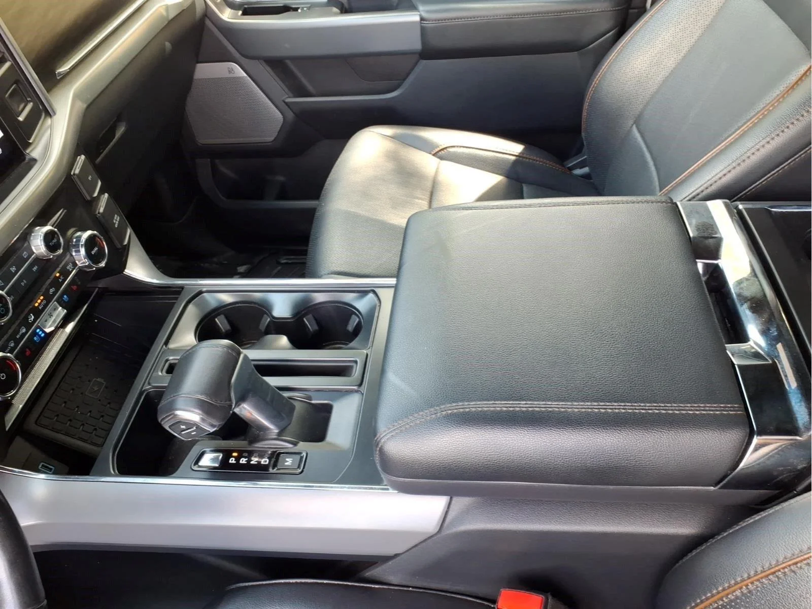 Used 2024 White Ford LARIAT image 21