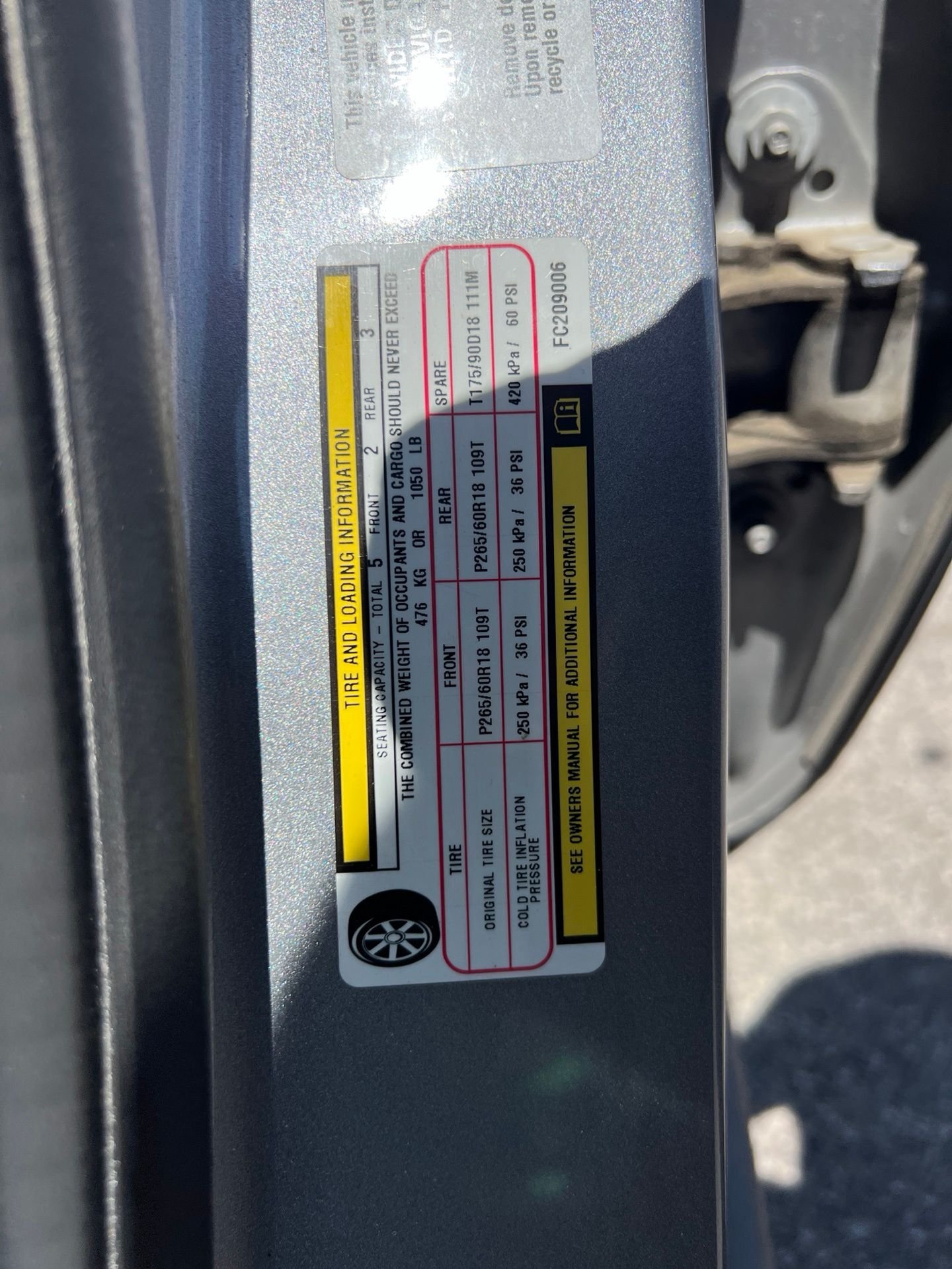 Used 2015 Silver Jeep Laredo image 28