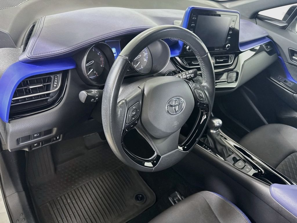 Used 2021 Blizzard Pearl Toyota XLE image 10