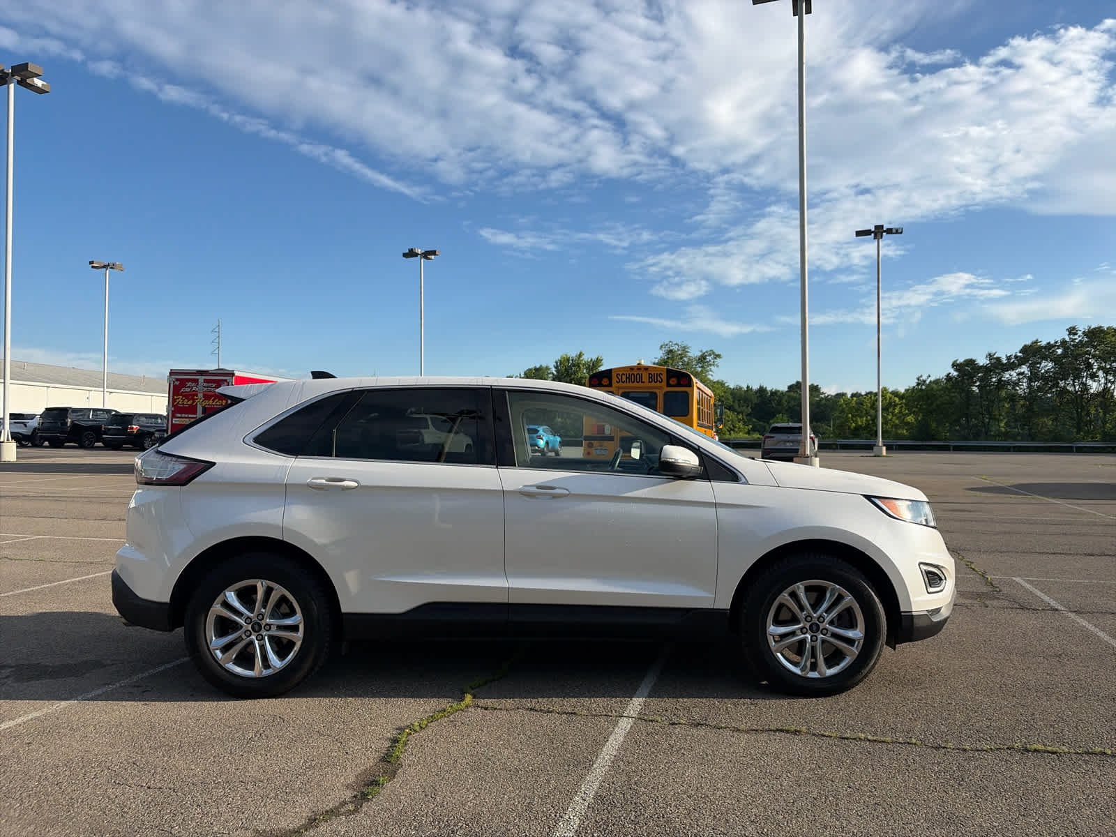 Used 2015 White Ford SEL image 3