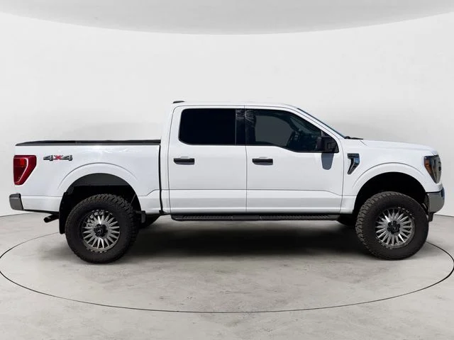 Certified Used 2023 Oxford White Ford XLT image 6