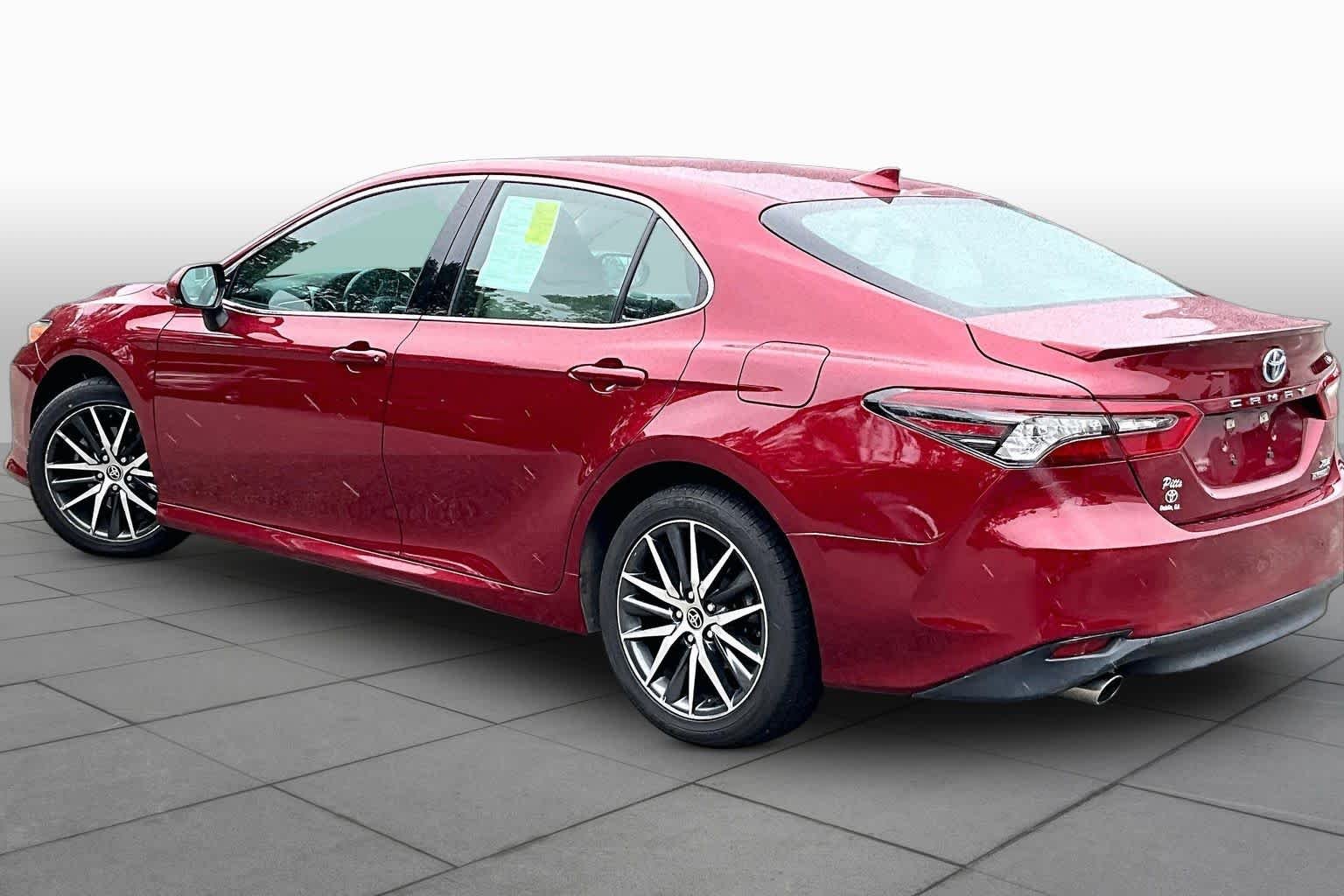Used 2022 Ruby Flare Pearl Toyota Hybrid XLE image 11