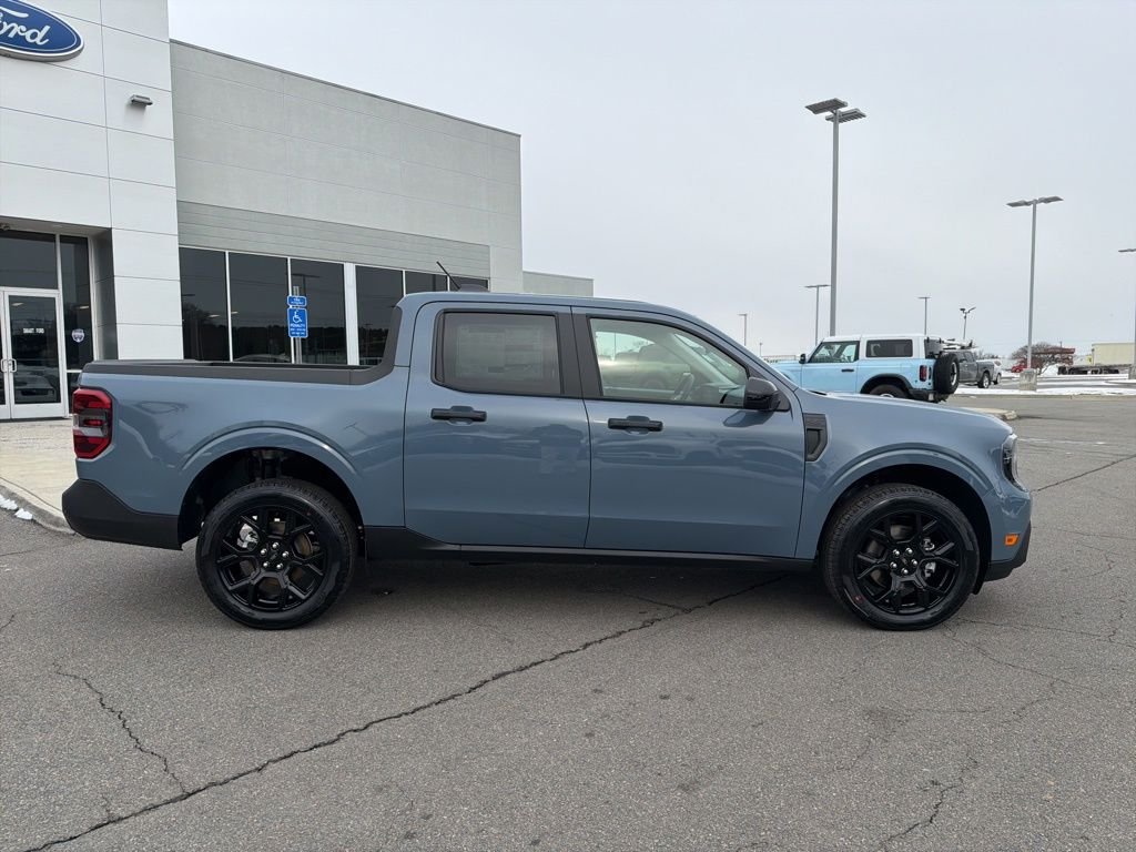 New 2026 Azure Gray Metallic Tri-Coat Ford XLT image 2