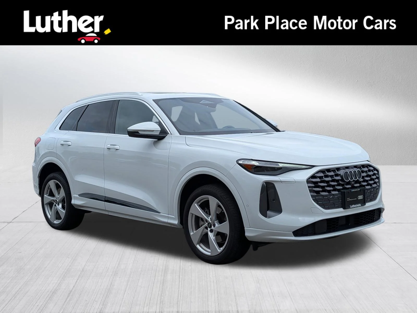 2025 Audi Q5 40 Premium Plus's photo