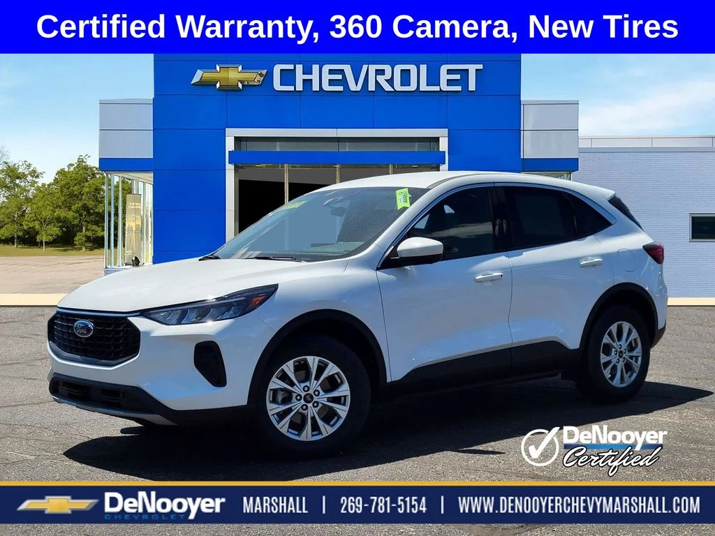 Used 2023 White Ford Active image 1