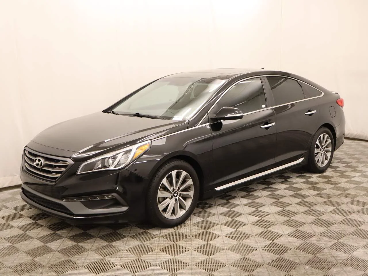 2016 Hyundai Sonata Sport's photo