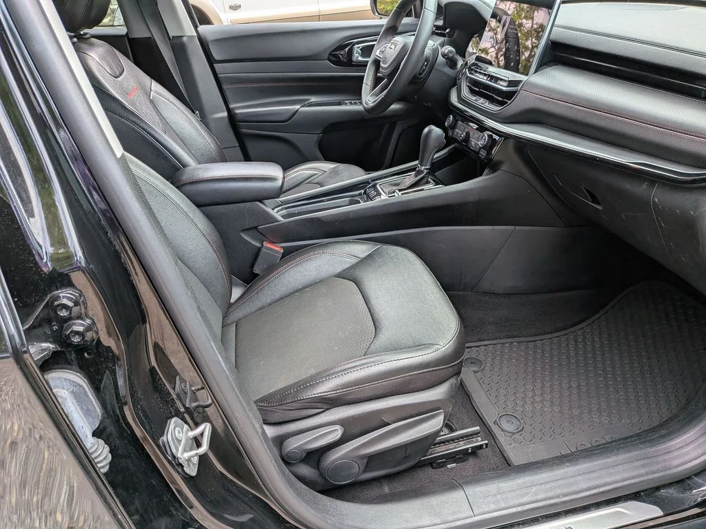 Used 2022 Black Jeep Trailhawk image 22