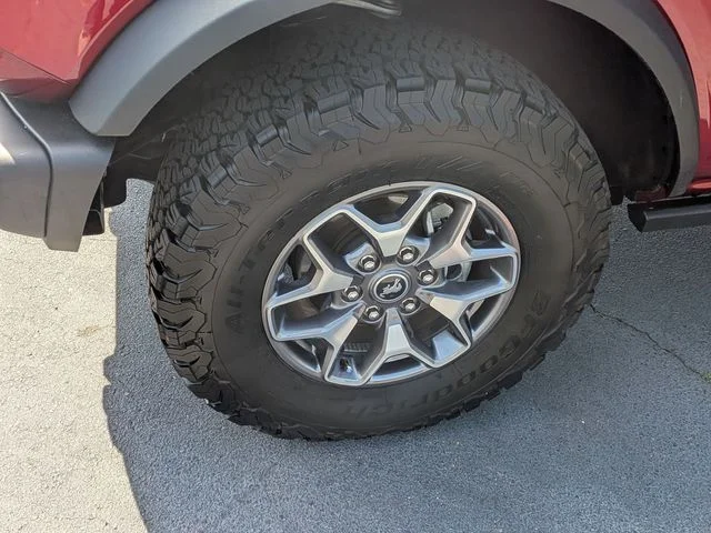 Used 2025 Red Ford Badlands image 10