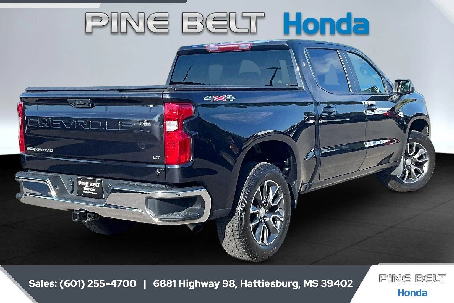 Used 2024 Dark Ash Metallic Chevrolet LT image 11