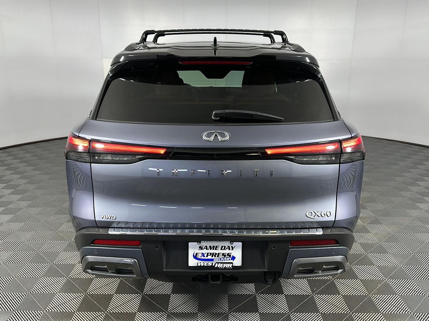 Certified Used 2023 Moonbow Blue/Black Obsidian INFINITI AUTOGRAPH image 11