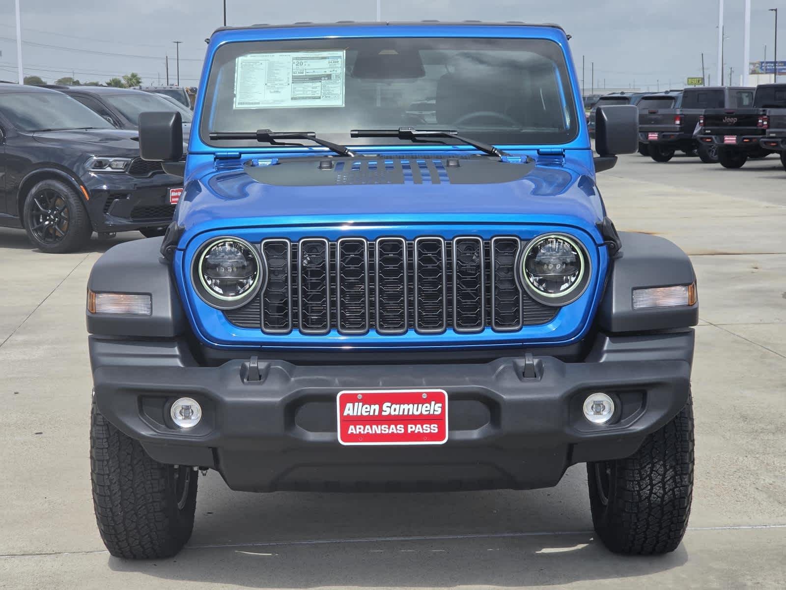 New 2026 Hydro Blue Pearl-Coat Exterior Paint Jeep Sport S image 8